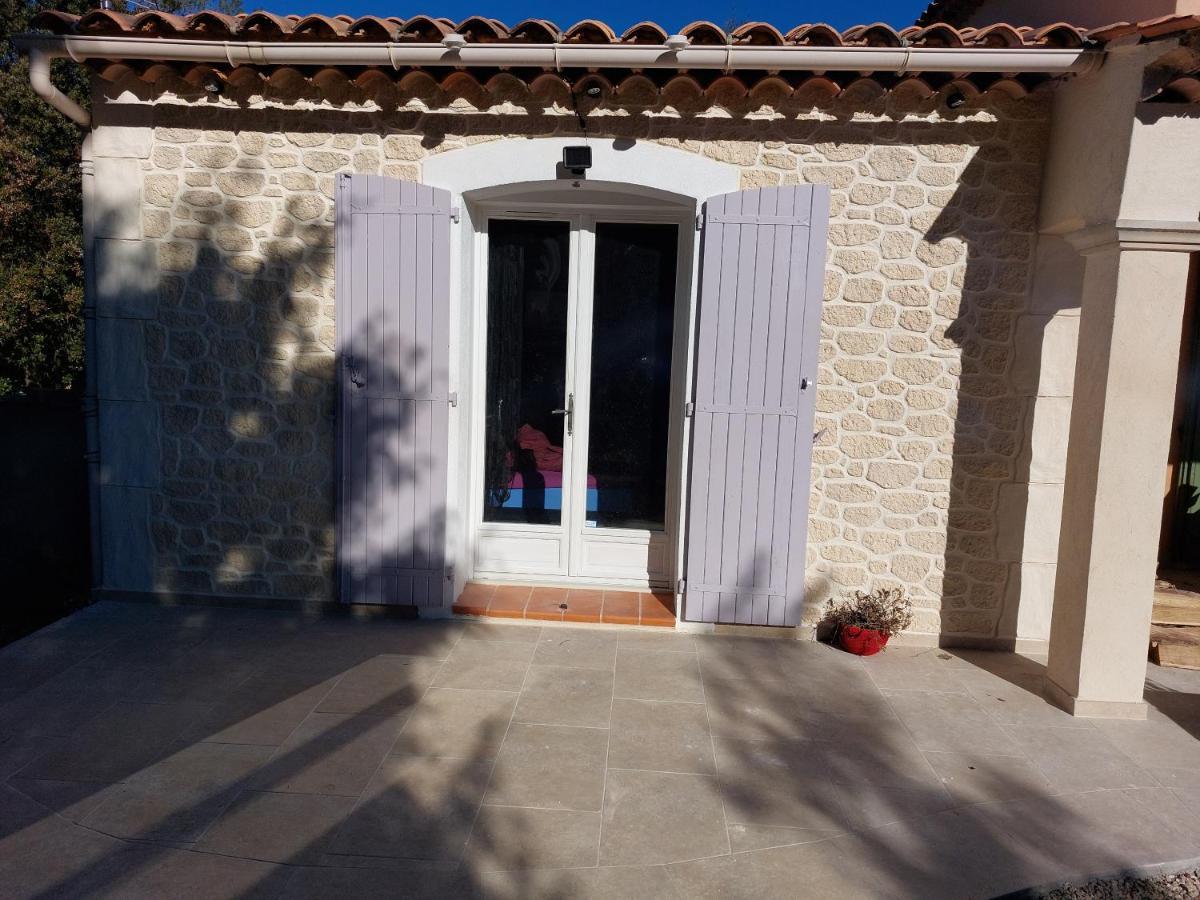 SUITE 30 m2 IDEALE POUR 2 PERSONNES Flassans-sur-Issole Ngoại thất bức ảnh